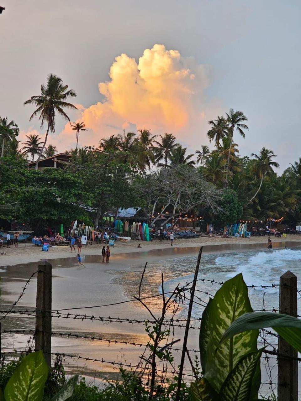 Отель Muthu Sea View Hiriketiya Диквелла Экстерьер фото